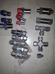 نمایش جزئیات برای پیشنهاد فروش 16 عدد اتصالات فشار بالای استینلس استیل تصویر پیشنهاد فروش 16 عدد اتصالات فشار بالای استینلس استیل